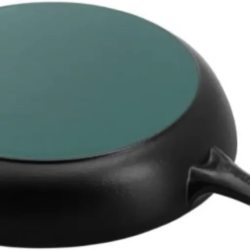 Test STAUB Poêle en Fonte 26 cm : la poêle lourde qui cuit bien mais demande un peu de bras