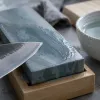 La pierre japonaise : l’alliée essentielle pour entretenir et réparer vos couteaux de cuisine