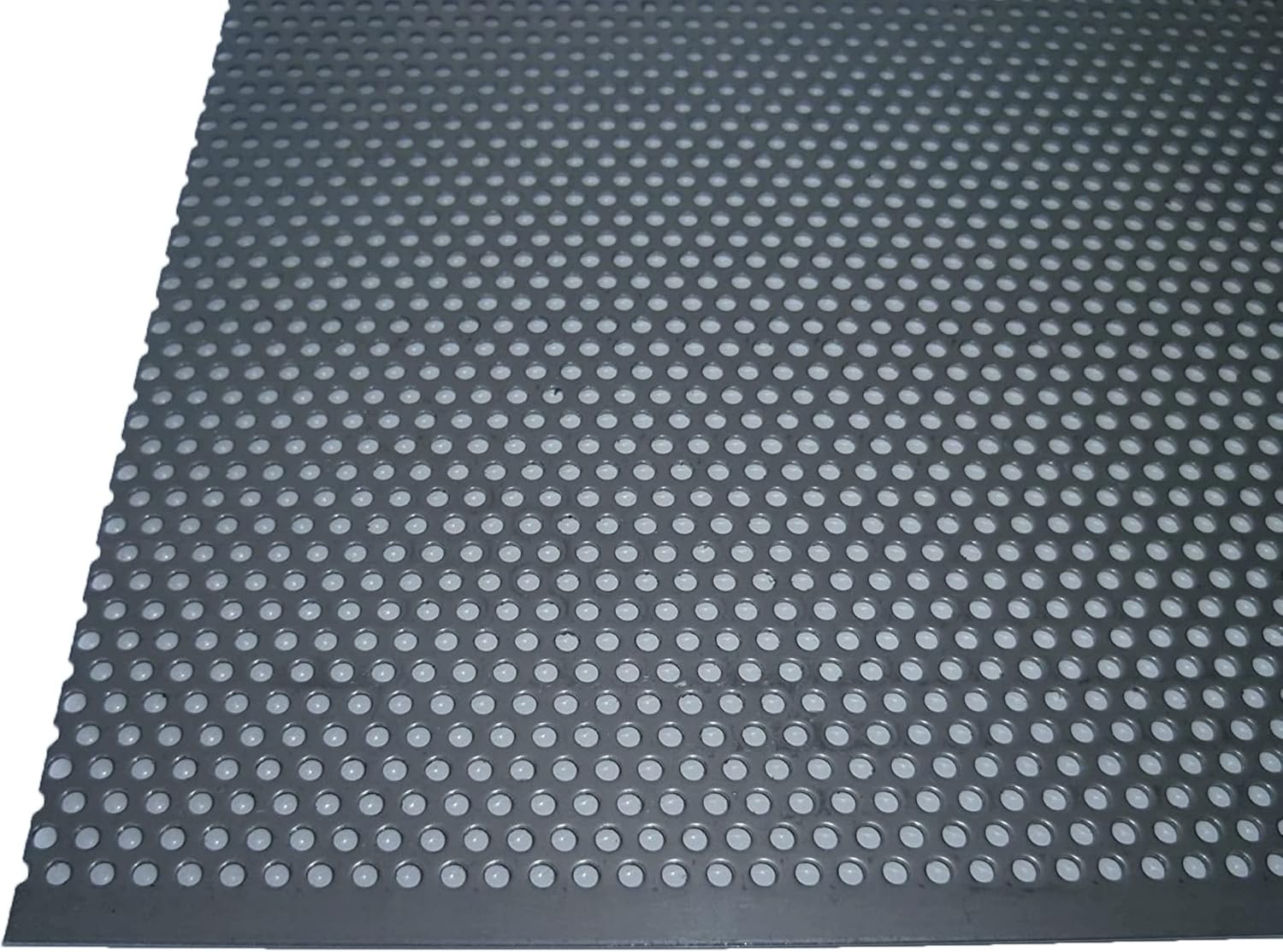 B&T Metall Plaque perforée en acier inoxydable 1,0 mm d'épaisseur Perforations de 3 mm de diamètre en quinconce 3-5 Größe 10 x 100 cm (100 x 1000 mm)