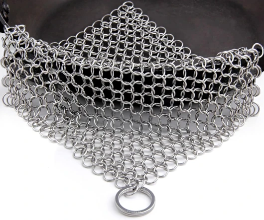 Nettoyeur de Fonte en Acier Inoxydable 7X 7 Pouce Récureur en Cotte de Mailles pour Tous Les Types de Poêles, Poêles en Fonte, Grilles et Fours Hollandais