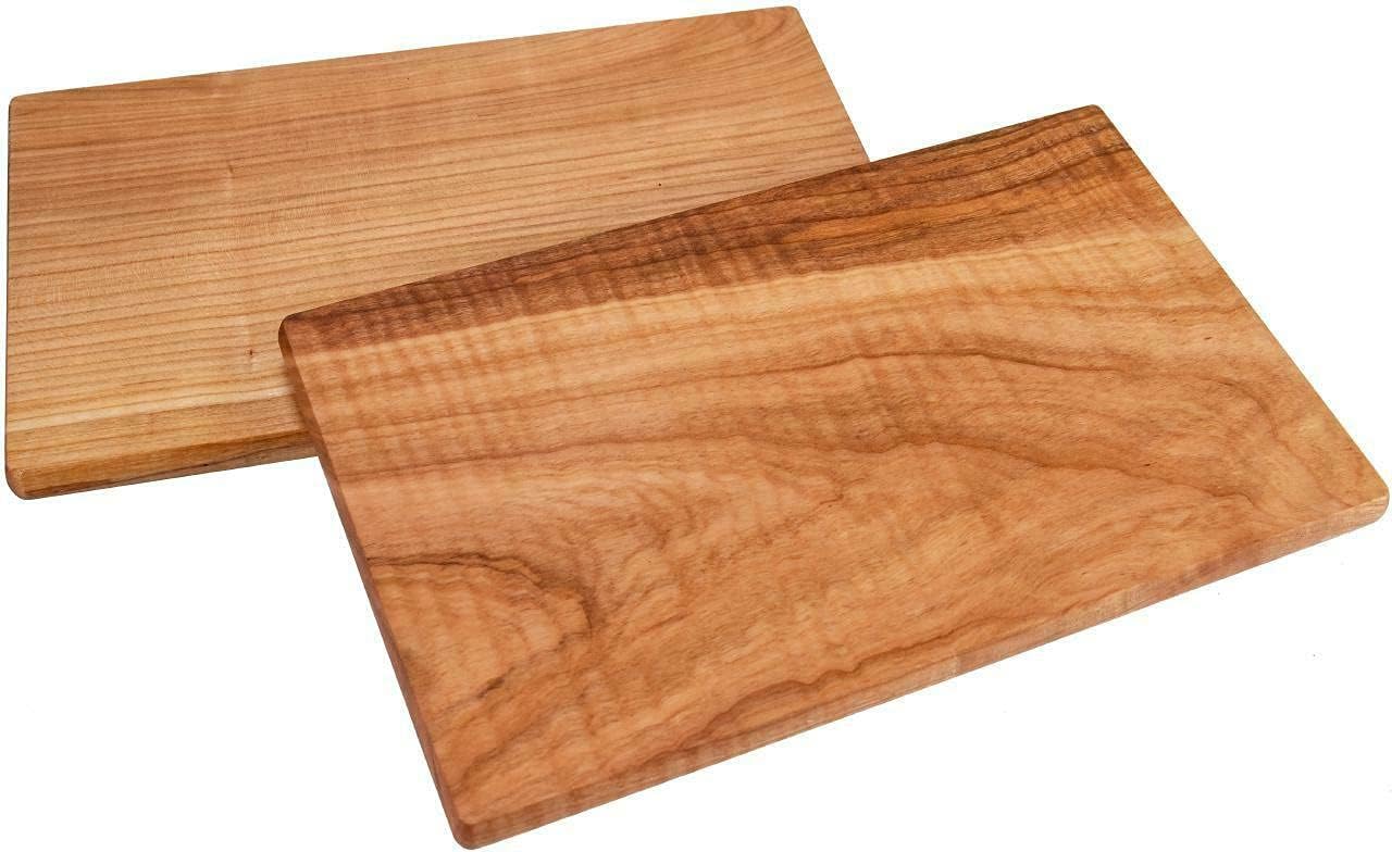 1 planche à découper rectangulaire en bois de cerisier huilé 30 x 18 cm